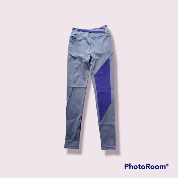 Asymmetrical Gymshark Leggings with Pockets - Picture 1 of 5